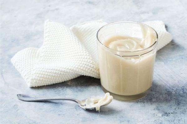 طرز تهیه شیر غلیظ شده یا شیر عسلی